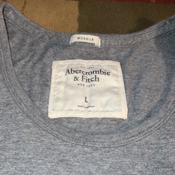Abercrombie & fitch tank top size large - Picture 3 of 3
